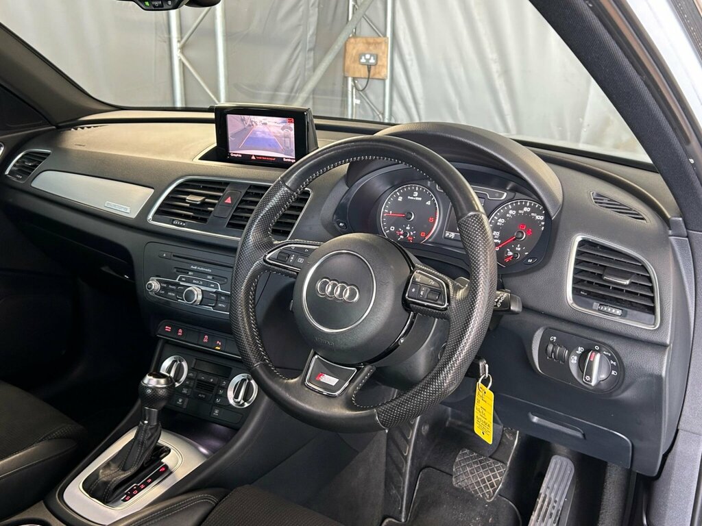 Audi Q3 Tfsi Se White #10