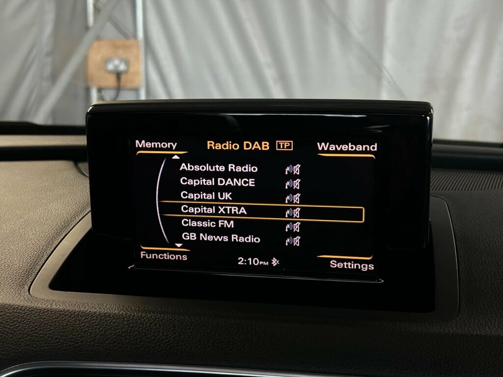 Audi Q3 Tfsi Se White #39