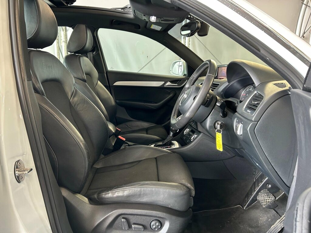 Audi Q3 Tfsi Se White #12