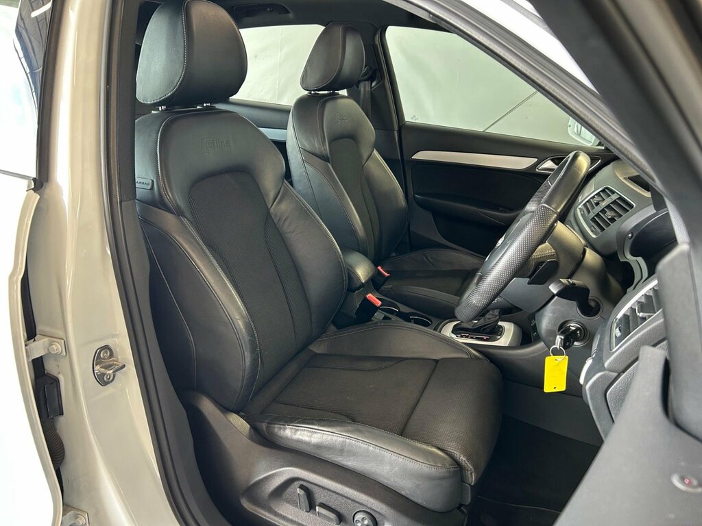 Audi Q3 Tfsi Se White #13