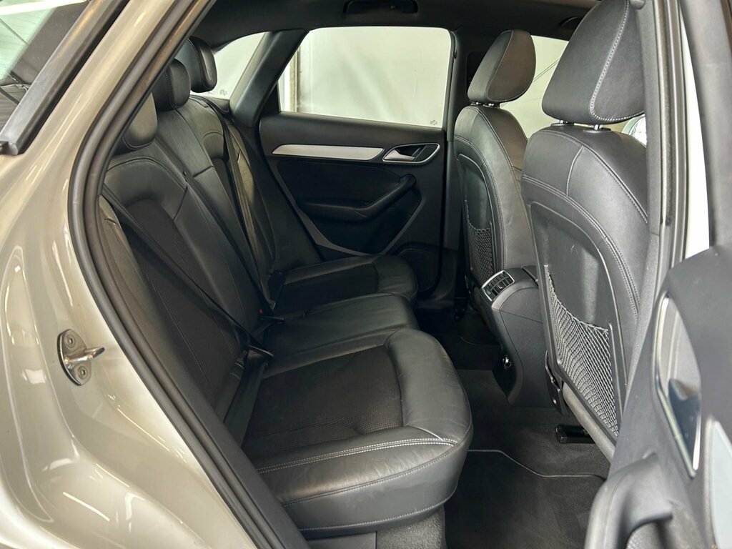Audi Q3 Tfsi Se White #15