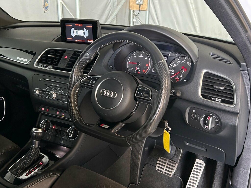 Audi Q3 S Line Edition Green #11