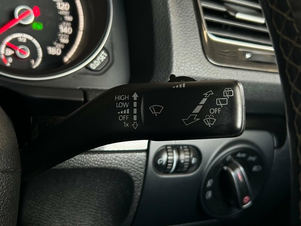 Volkswagen Scirocco Scirocco Gt Bluemotion Technology Tddi Silver #31