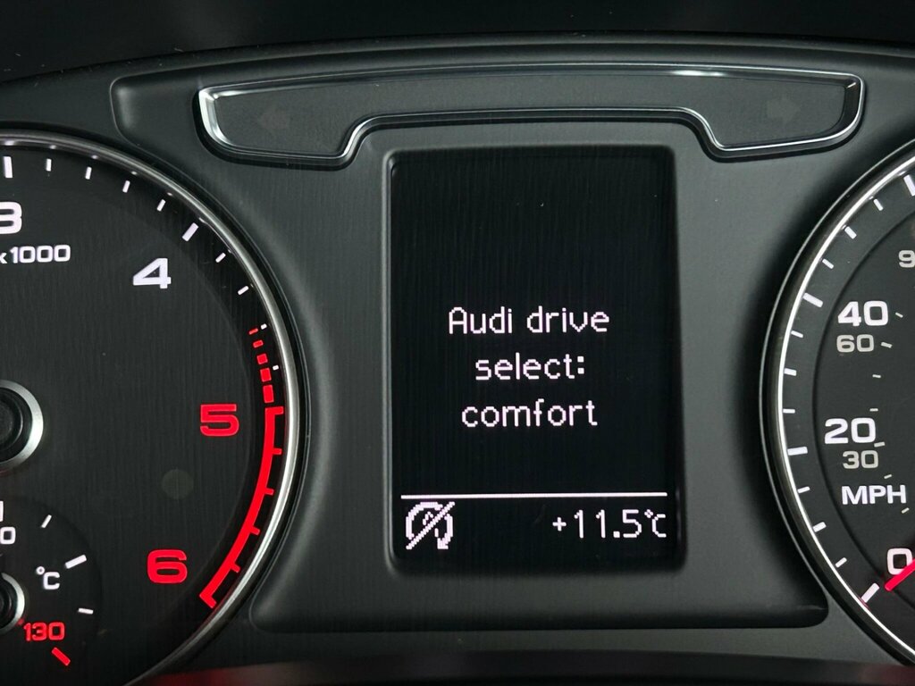 Audi Q3 2.0 Tdi S Line Navigation Grey #36