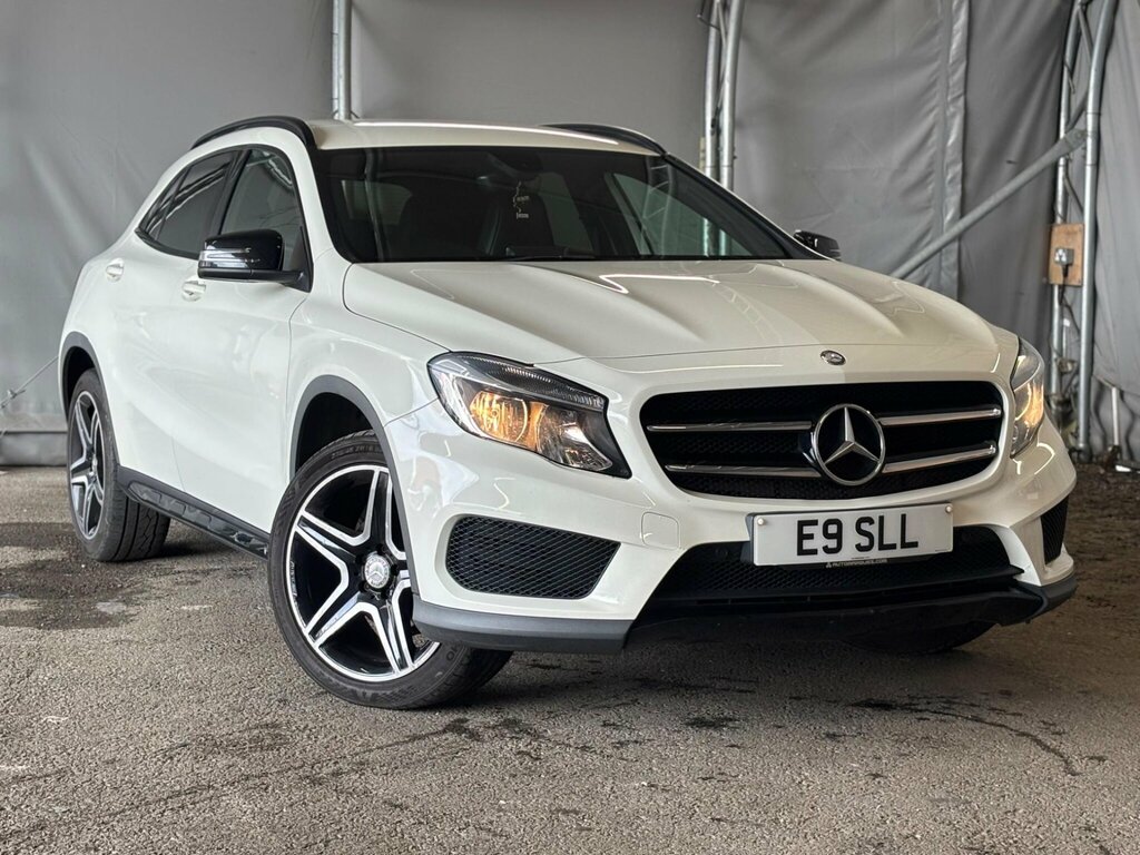 Mercedes-Benz GLA Class Amg Line Red #49