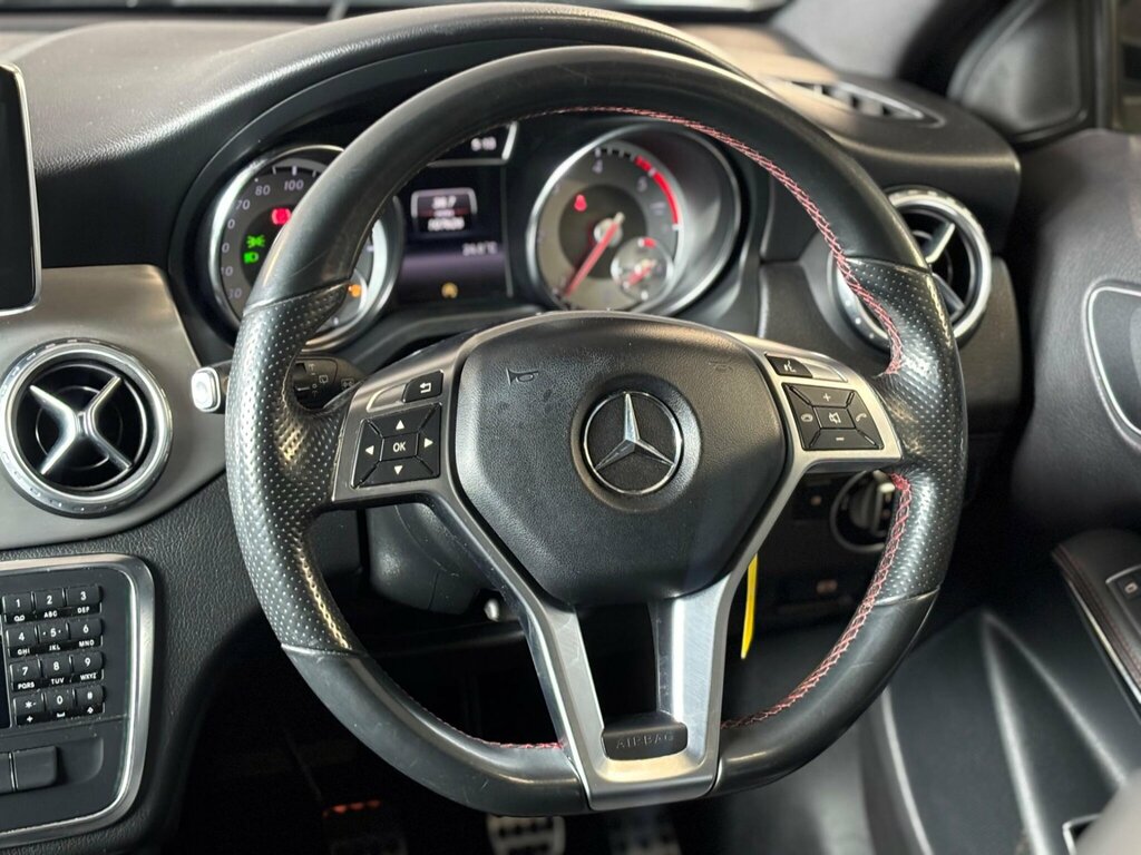Mercedes-Benz GLA Class Amg Line Red #28