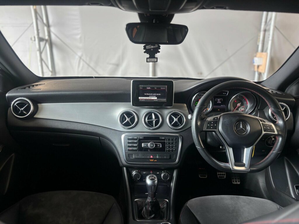 Mercedes-Benz GLA Class Amg Line Red #26