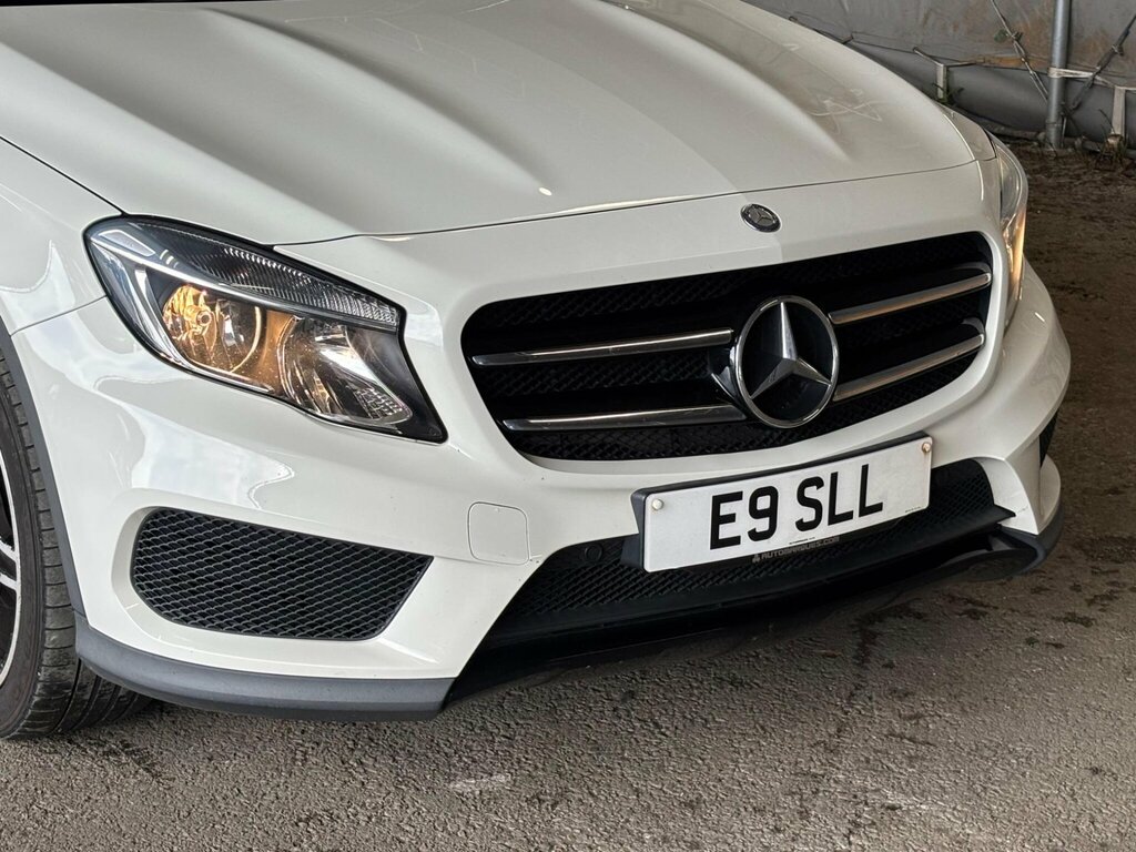 Mercedes-Benz GLA Class Amg Line Red #17