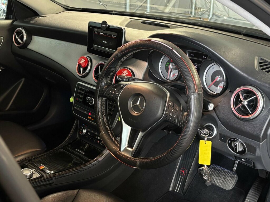 Mercedes-Benz GLA Class Gla200 Cdi Amg Line White #62