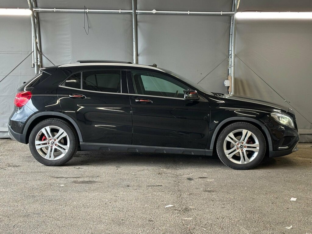 Mercedes-Benz GLA Class Gla200 Cdi Amg Line White #13