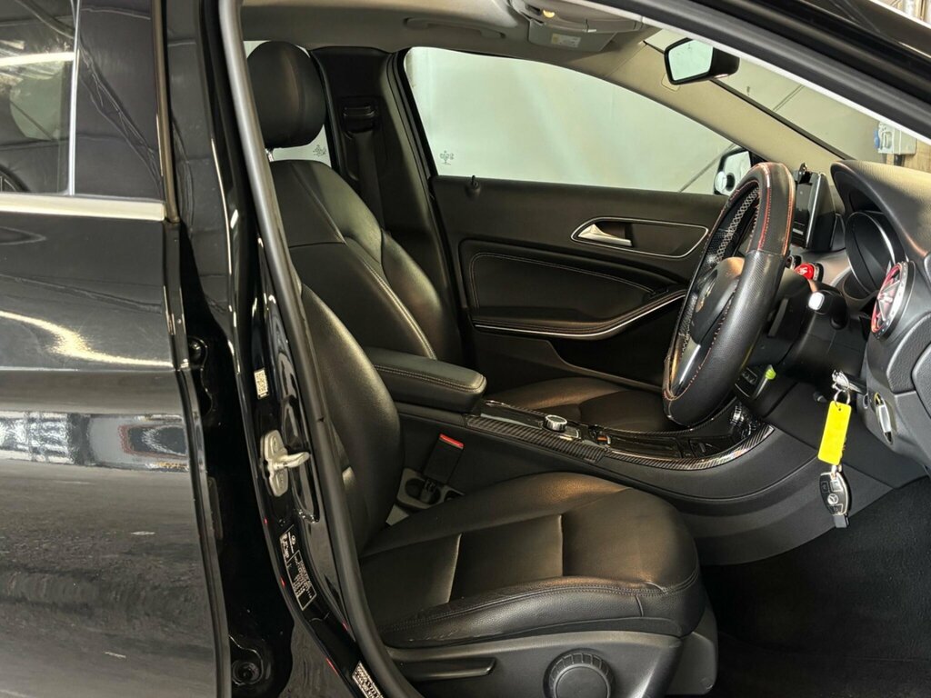 Mercedes-Benz GLA Class Gla200 Cdi Amg Line White #22