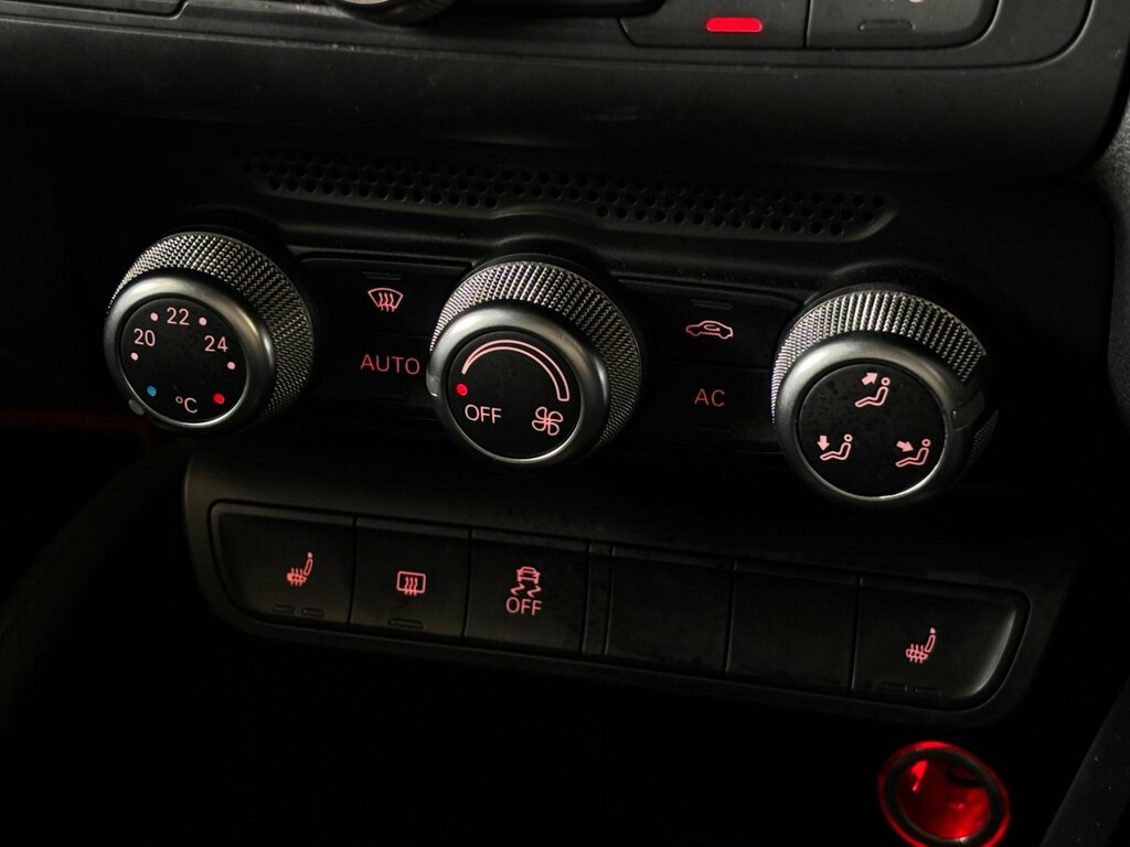 Audi A1 Hatchback 1.4 Red #40