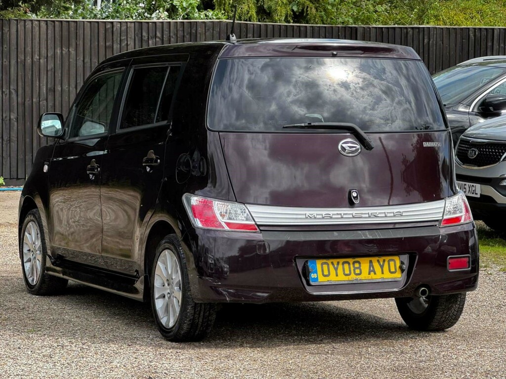 Daihatsu Materia 1.5 5dr Silver #18