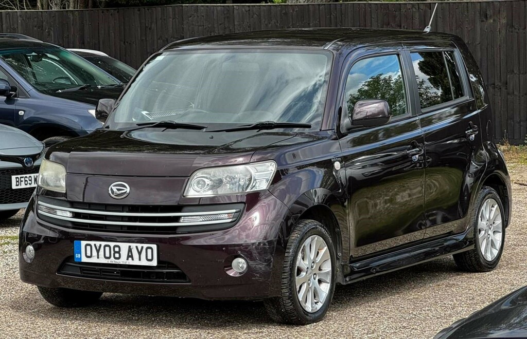 Daihatsu Materia 1.5 5dr Silver #8
