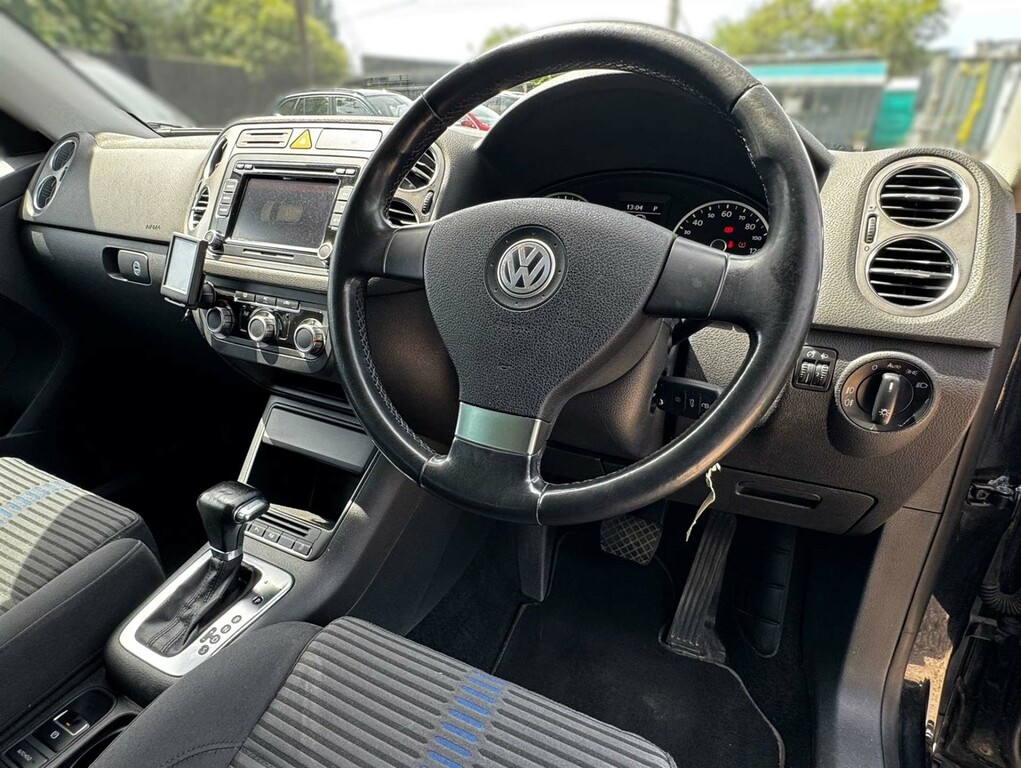 Volkswagen Tiguan Sport Tdi 4Motion 140 4Wd DK10XDX  #3