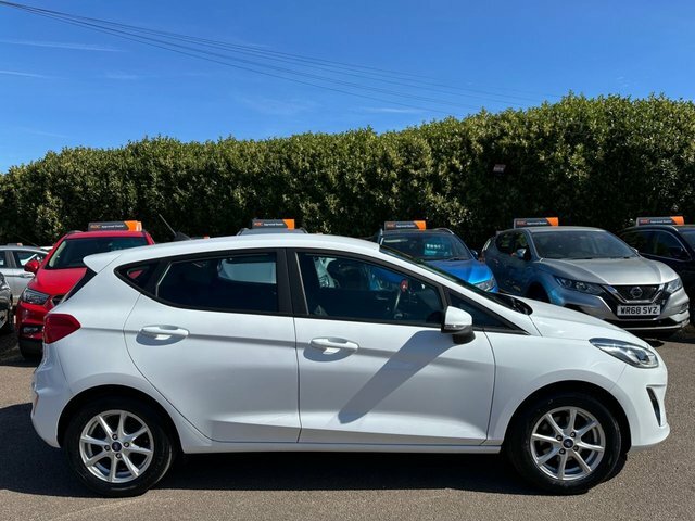 Ford Fiesta 2018 1.1 Zetec Ds68auo DS68AUO White #2