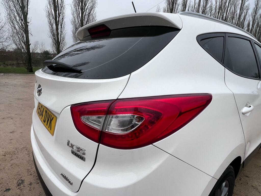 Hyundai Ix35 Crdi S Suv White #27