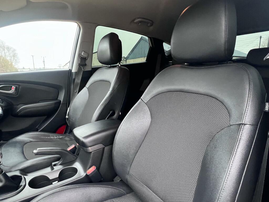 Hyundai Ix35 Crdi S Suv White #38