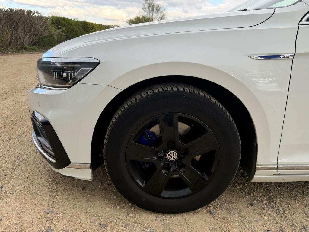 Volkswagen Passat 2019 Volkswagen Passat R-line 2.0 Tdi 150Ps Silver #45