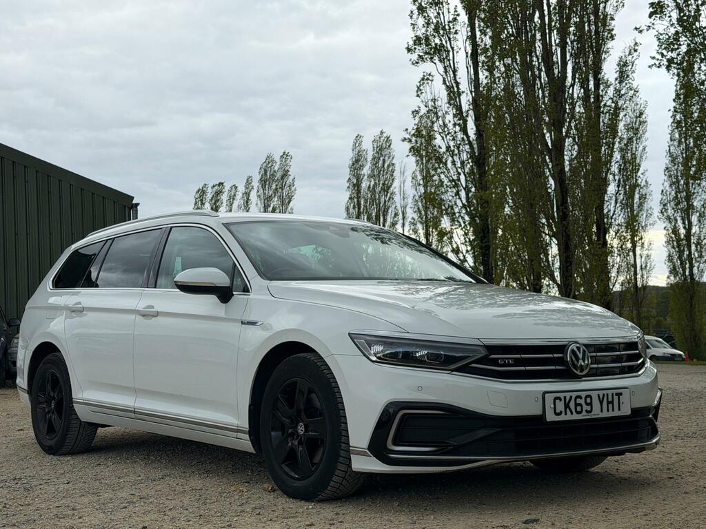Volkswagen Passat 2019 Volkswagen Passat R-line 2.0 Tdi 150Ps Silver #9