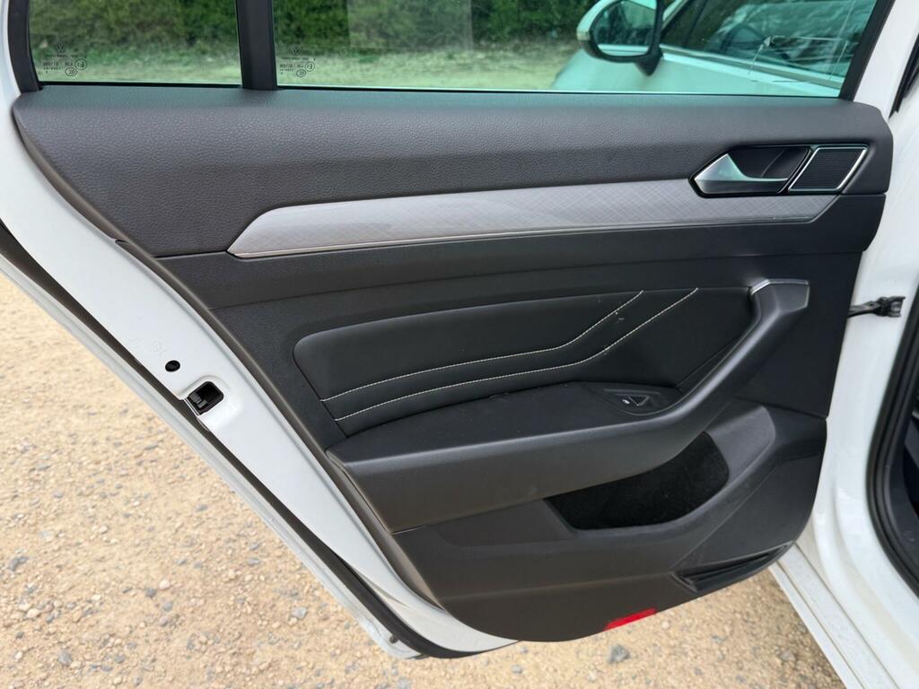 Volkswagen Passat 2019 Volkswagen Passat R-line 2.0 Tdi 150Ps Silver #39