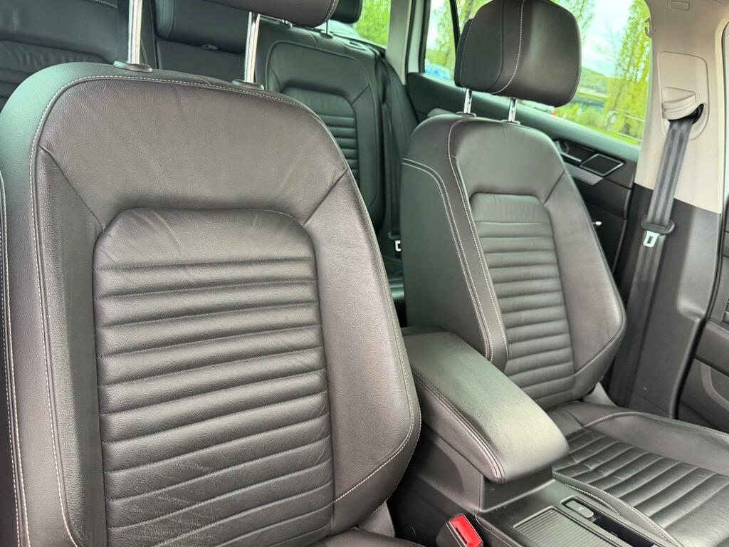 Volkswagen Passat 2019 Volkswagen Passat R-line 2.0 Tdi 150Ps Silver #19
