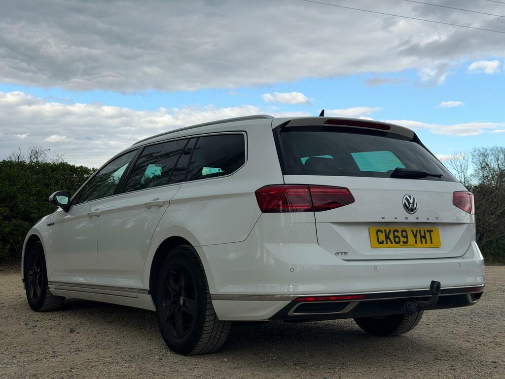 Volkswagen Passat 2019 Volkswagen Passat R-line 2.0 Tdi 150Ps Silver #34