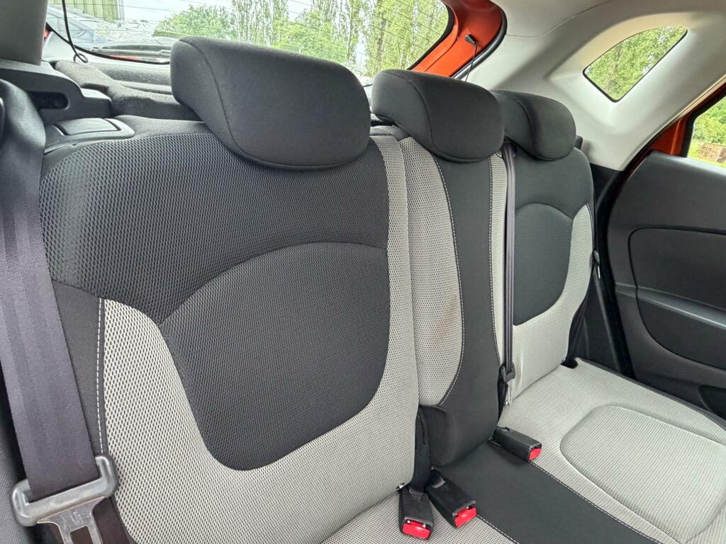 Renault Captur Hatchback Brown #26