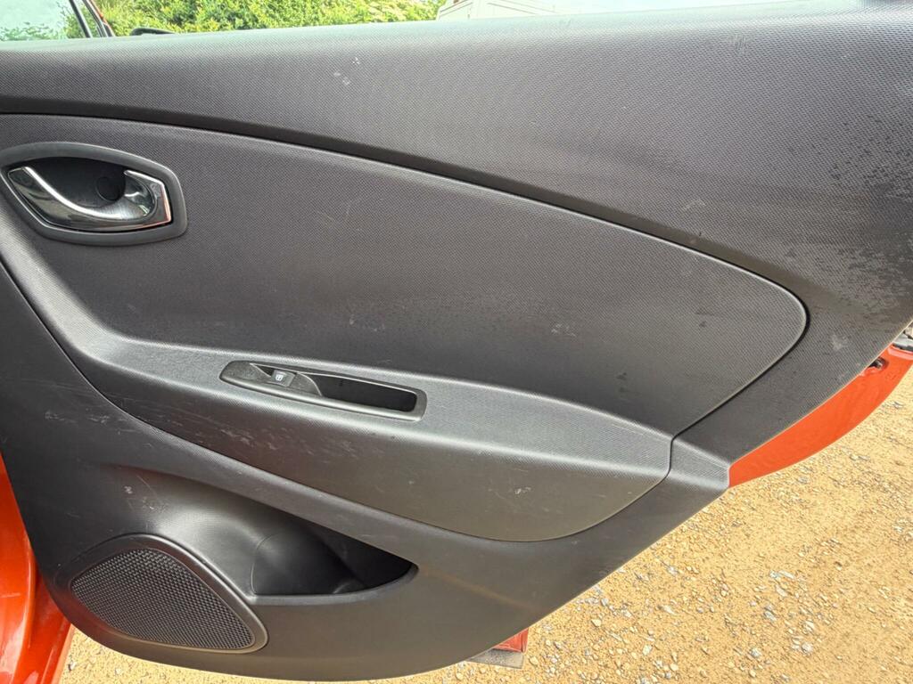 Renault Captur Hatchback Brown #29