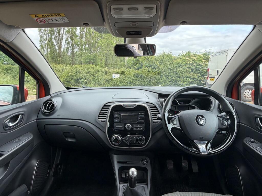 Renault Captur Hatchback Brown #28