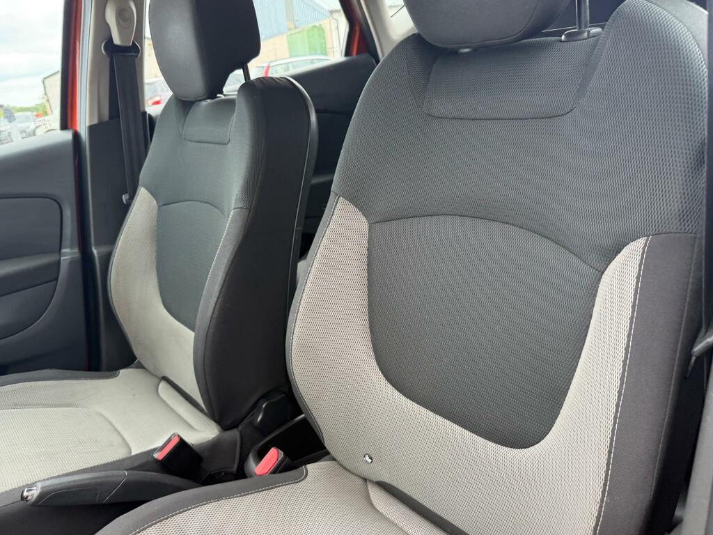 Renault Captur Hatchback Brown #39