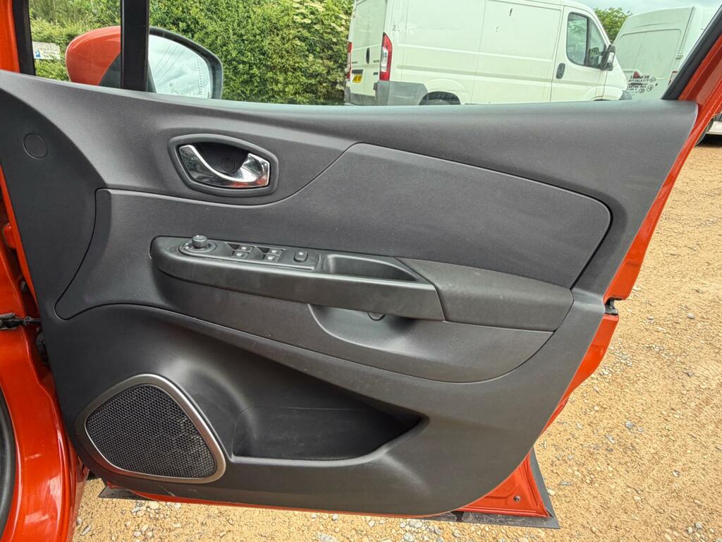 Renault Captur Hatchback Brown #19