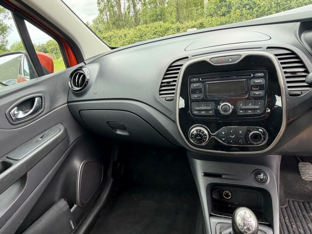 Renault Captur Hatchback Brown #14