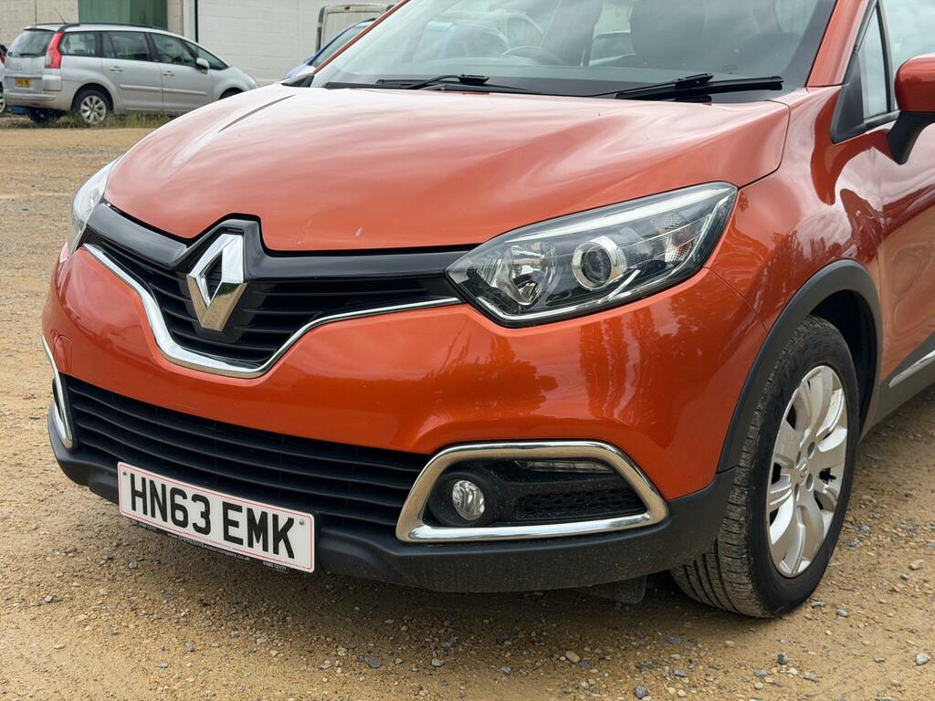 Renault Captur Hatchback Brown #45