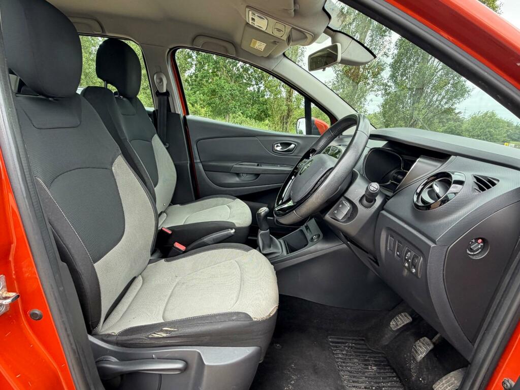 Renault Captur Hatchback Brown #11