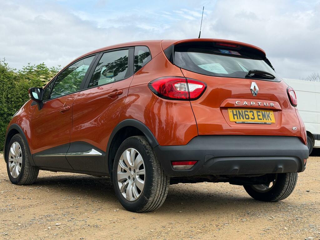 Renault Captur Hatchback Brown #30