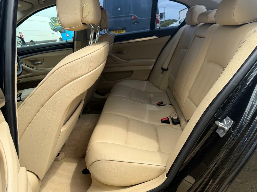 BMW 5 Series 2L Se Blue #32