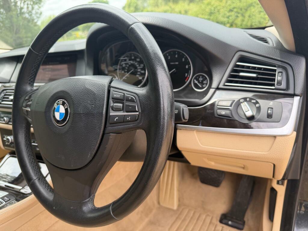 BMW 5 Series 2L Se Blue #18