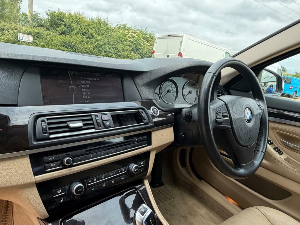BMW 5 Series 2L Se Blue #40