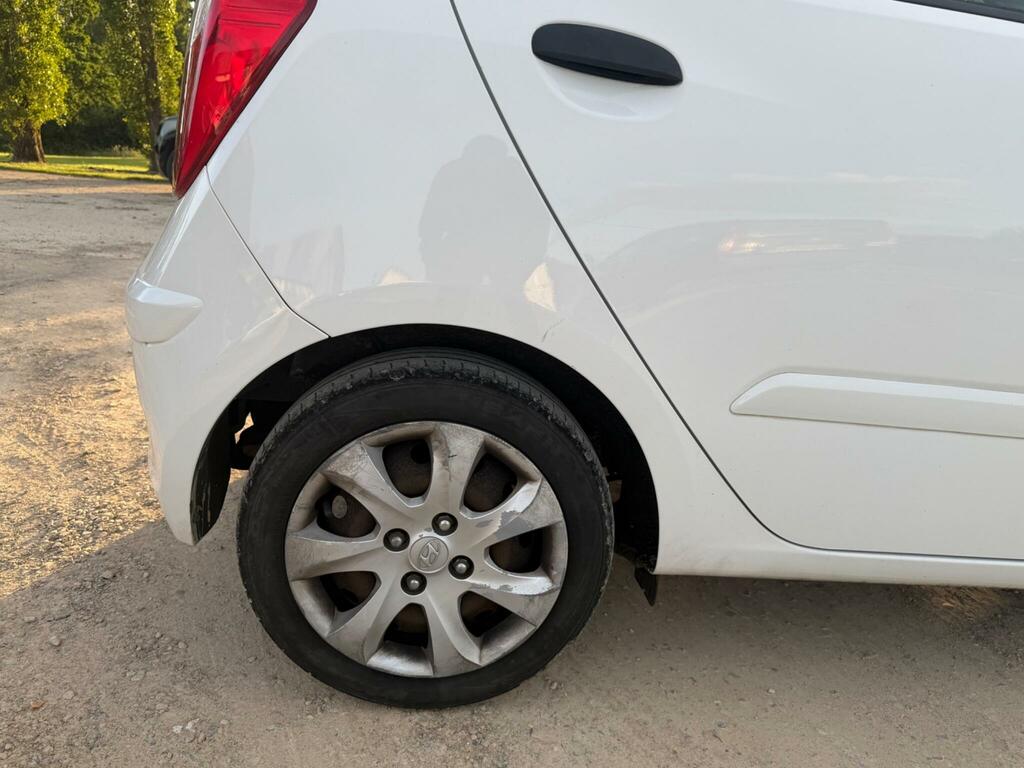 Hyundai I10 Hatchback 1.2 Active 201363 Silver #23