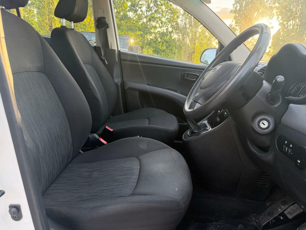 Hyundai I10 Hatchback 1.2 Active 201363 Silver #15