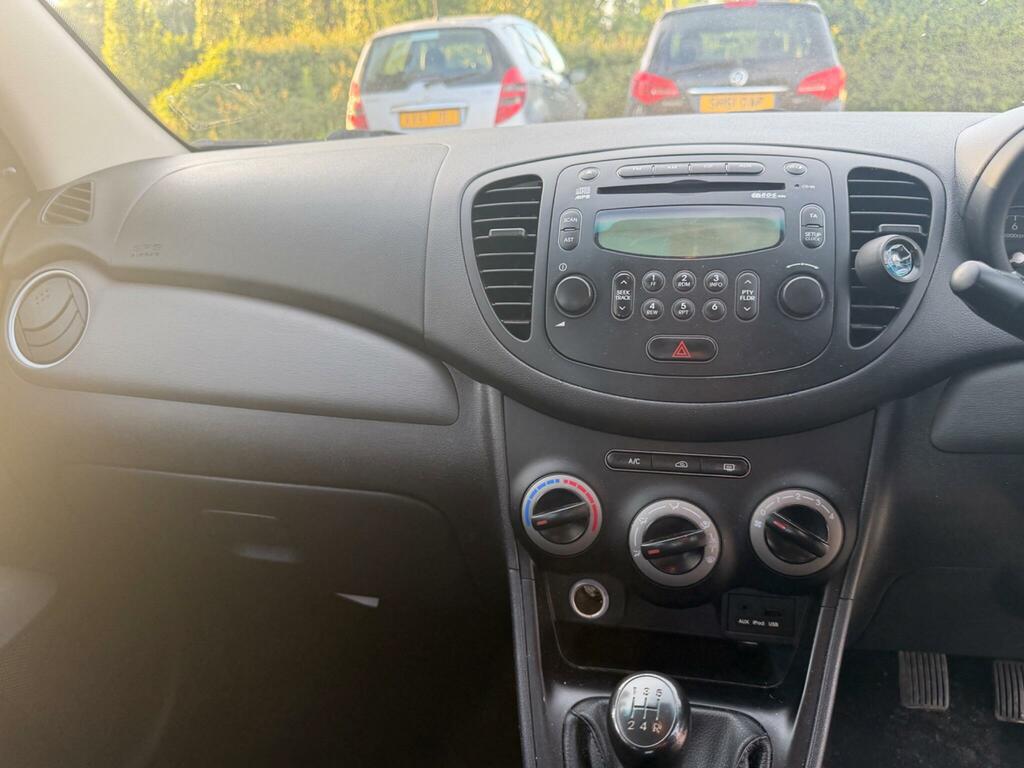Hyundai I10 Hatchback 1.2 Active 201363 Silver #10