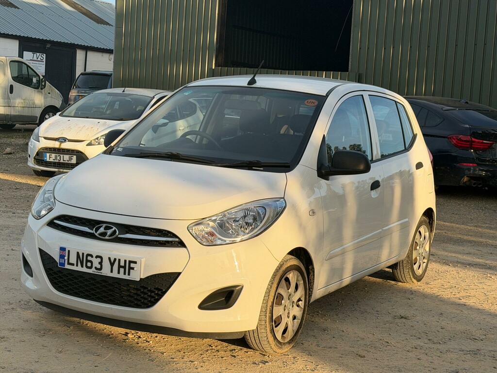 Hyundai I10 Classic White #4