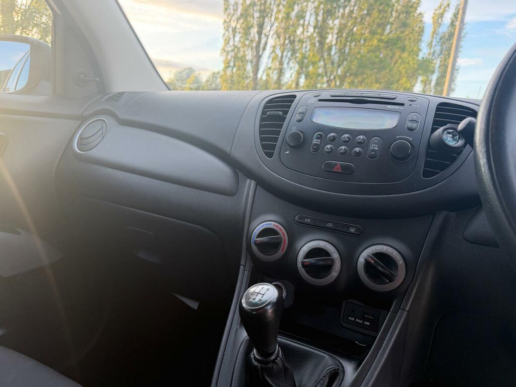 Hyundai I10 Hatchback 1.2 Active 201363 Silver #9