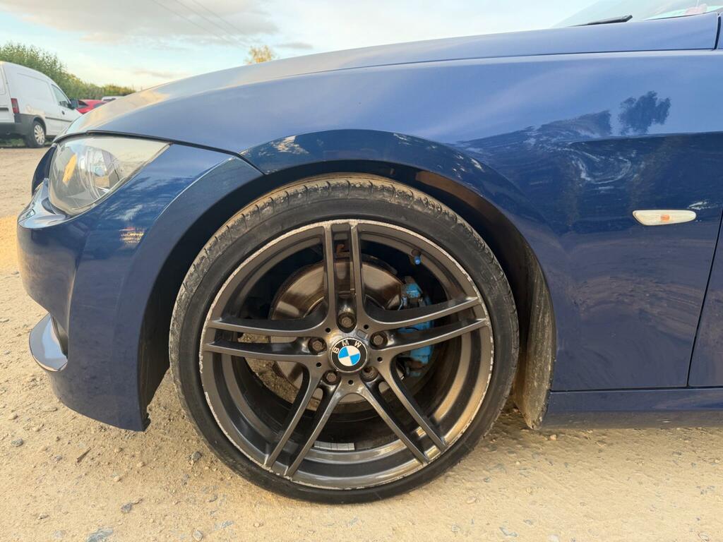 BMW 3 Series 2.0 320I White #30