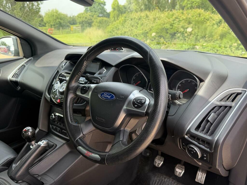 Ford Focus 1.0 Zetec S Ss 124 Bhp Black #13