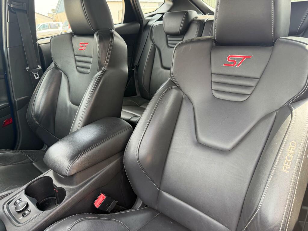Ford Focus 1.0 Zetec S Ss 124 Bhp Black #39