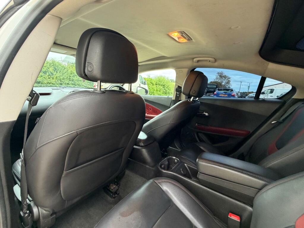 Vauxhall Ampera Ampera Positiv Cvt White #35