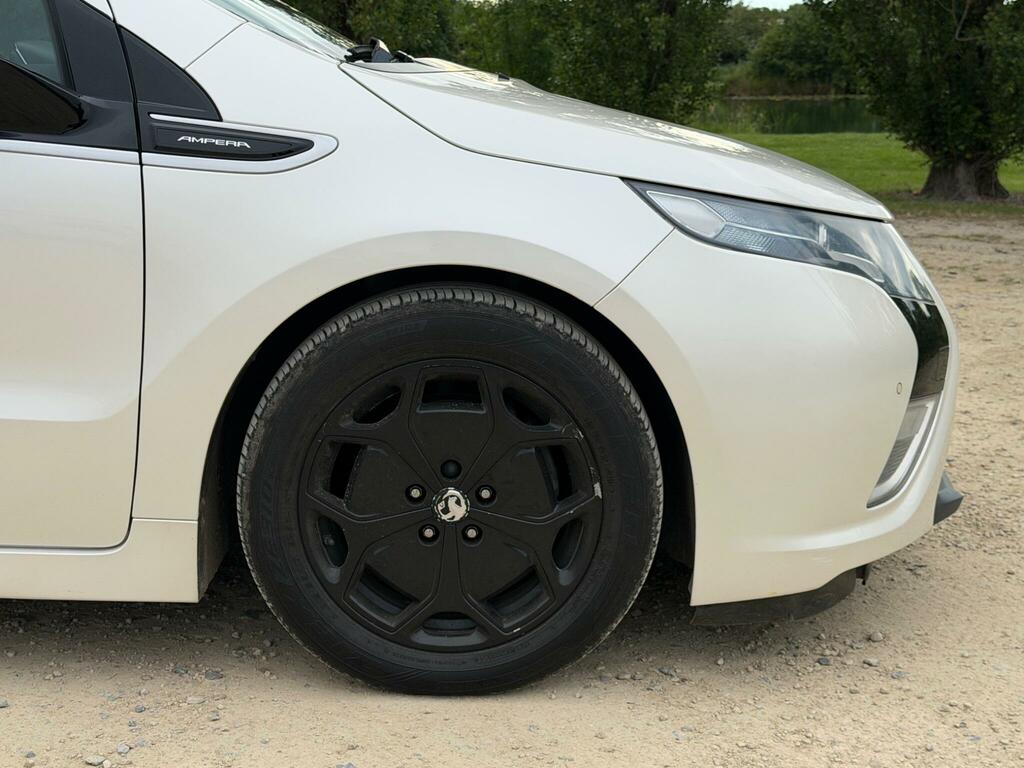 Vauxhall Ampera Ampera Positiv Cvt White #11
