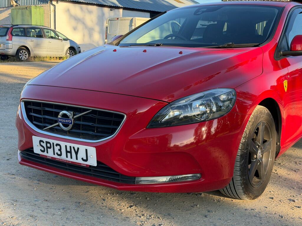 Volvo V40 1.6 D2 R-design 113 Bhp Blue #42